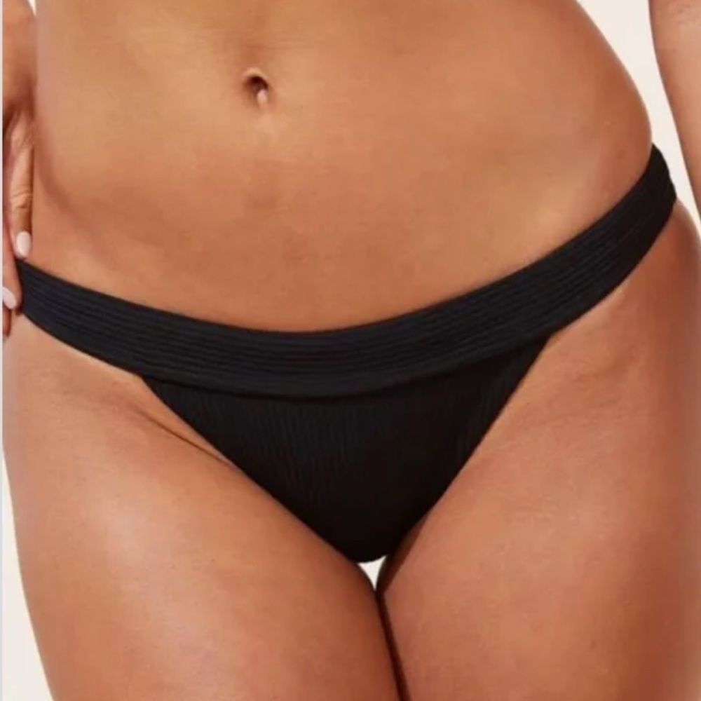 Andie Banded Cheeky Bottom. NWT. Medium